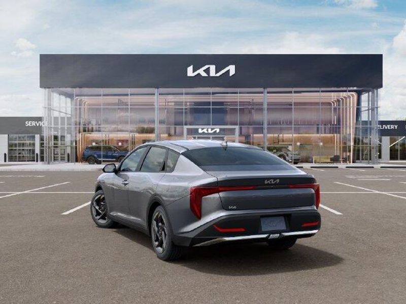 New 2027 Kia K4 EXImage 5