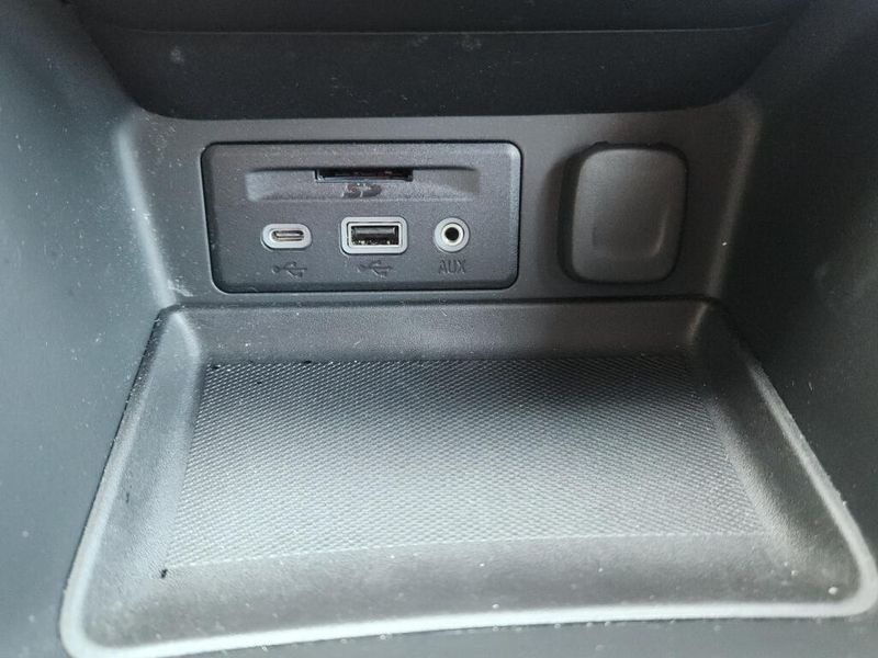 Used 2024 GMC Terrain SLT