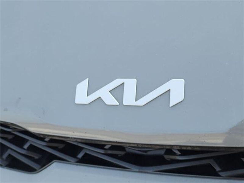 2022 Kia K5 GT-LineImage 32