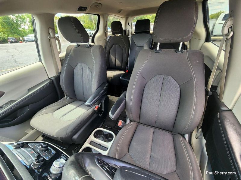 Used 2023 Chrysler Voyager LX