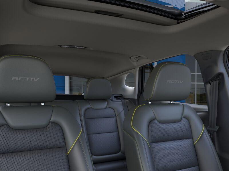 New 2025 Chevrolet Trax ActivImage 24