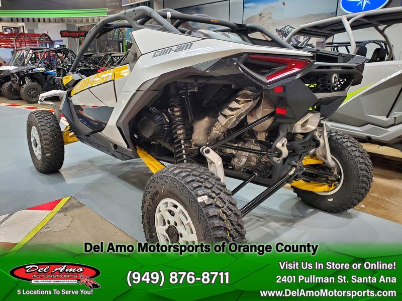 2024 Can-Am 9BRB  in a CATALYST GRAY & NEO YELLOW exterior color. Del Amo Motorsports of Orange County (949) 416-2102 delamomotorsports.com 