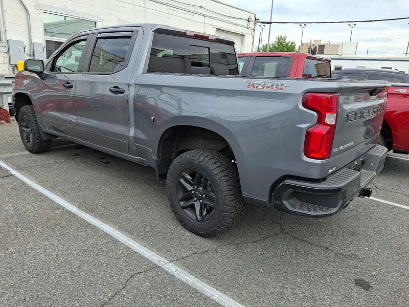 2021 Chevrolet Silverado 1500 LT Trail Boss photo 3
