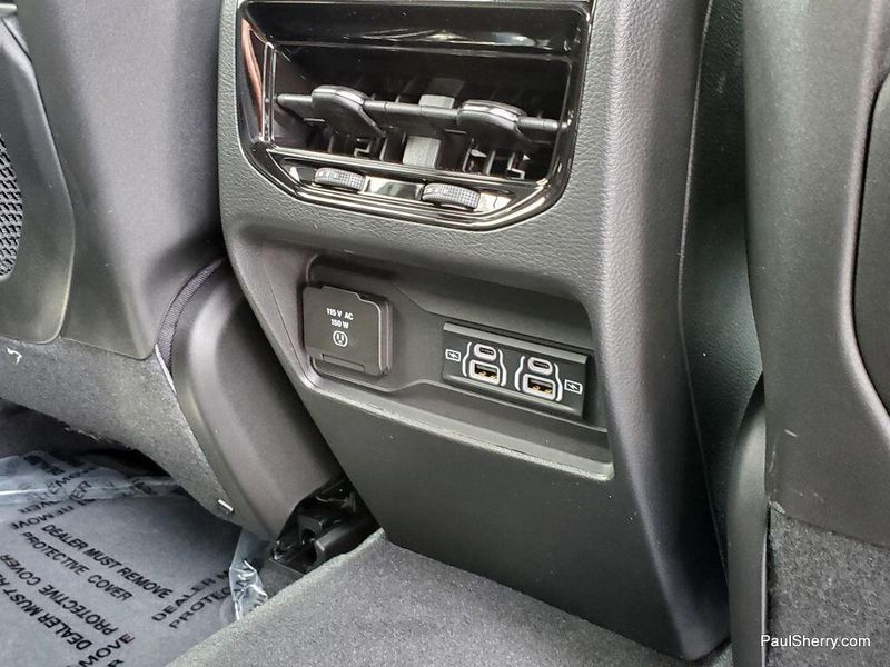 2025 Jeep Grand Cherokee Altitude X 4x4Image 37