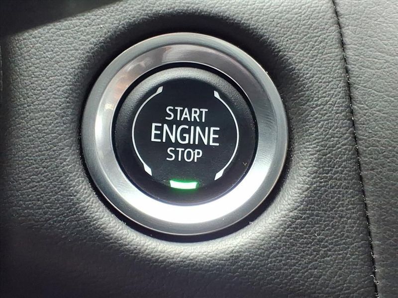 Used 2024 Chevrolet Tahoe LTImage 22