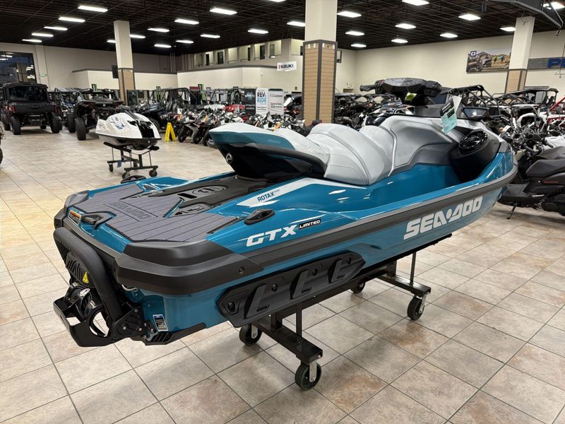 New 2025 Sea-Doo GTX LIMITED 325 (SOUND SYSTEM) Image 17