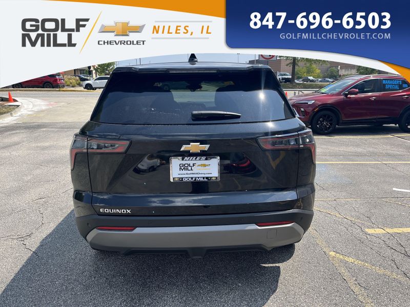 2026 Chevrolet Equinox LT photo 4