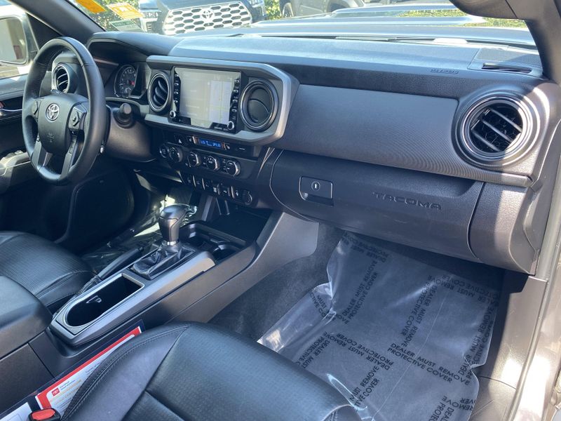 Used 2023 Toyota Tacoma TRD SportImage 9