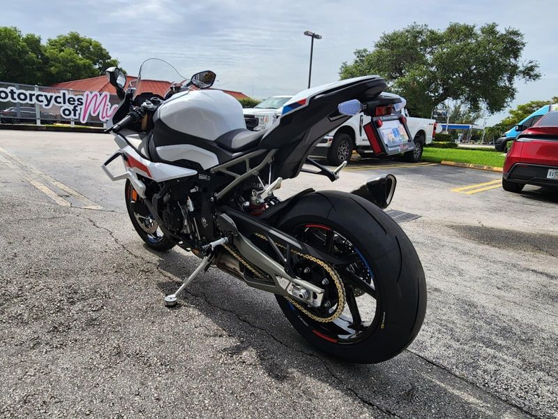 2026 BMW S 1000 RRImage 7