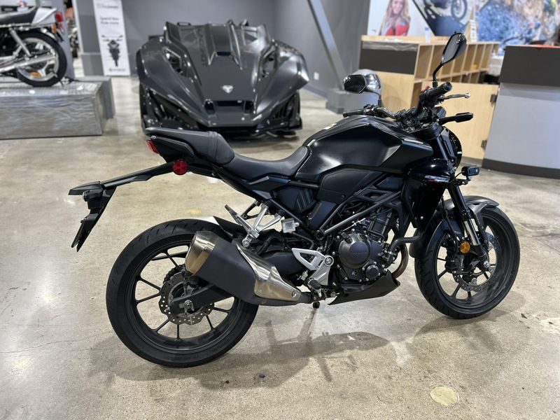 Used 2024 Honda CB300R ABS Image 2
