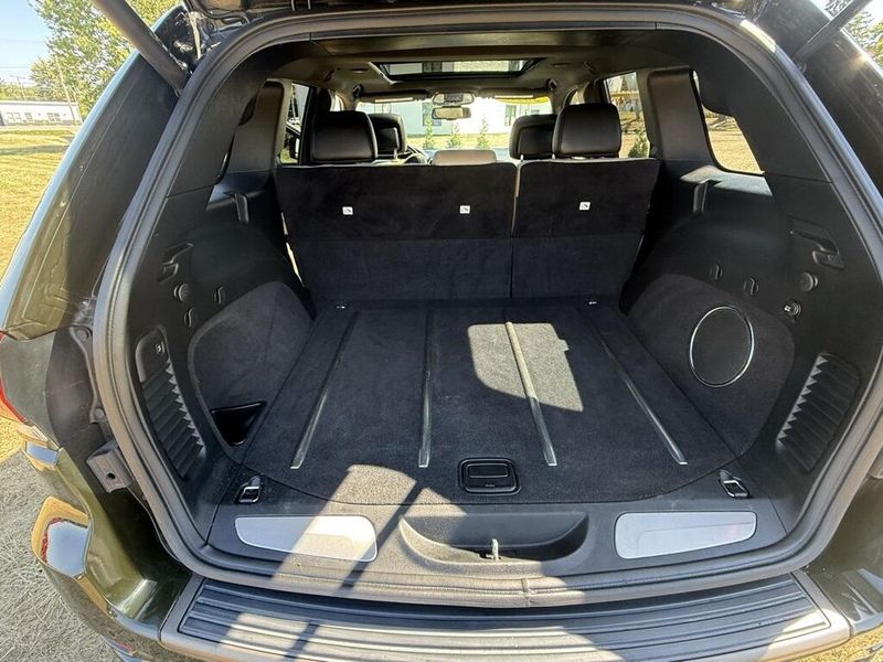 2016 Jeep Grand Cherokee Limited photo 11