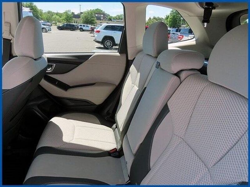 Used 2019 Subaru Forester PremiumImage 10