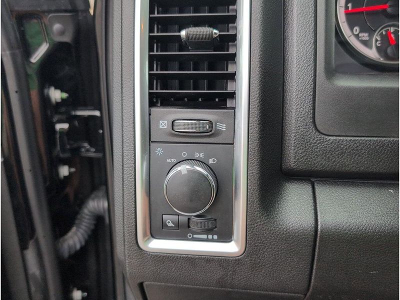 Used 2024 RAM 1500 Classic WarlockImage 24