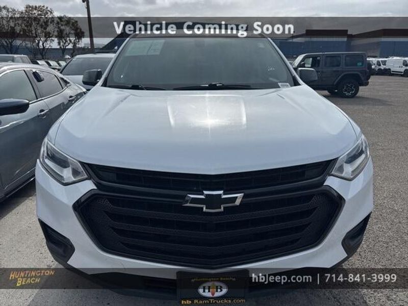 2020 Chevrolet Traverse LSImage 2