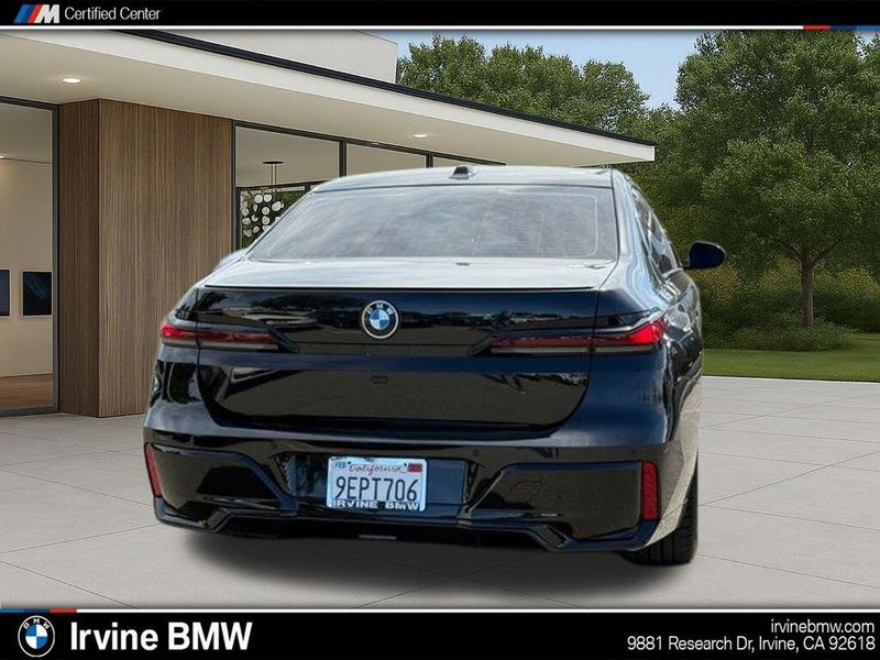 Used 2023 BMW 7 Series 740iImage 9