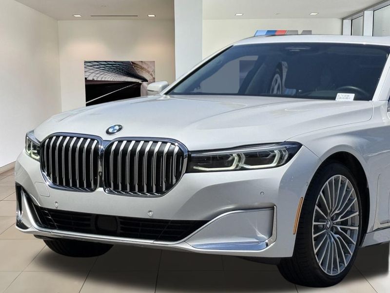 2022 BMW 7 Series 740iImage 10