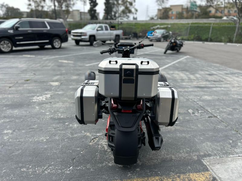 New 2025 Can-Am CANYON XT Image 4