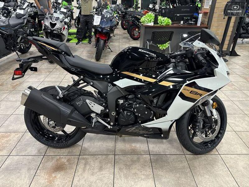 New 2026 Kawasaki NINJA ZX-6R Image 10