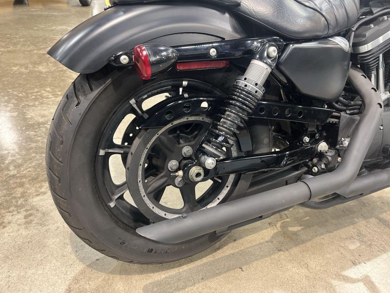 Used 2016 Harley-Davidson Sportster Iron 883 Image 18