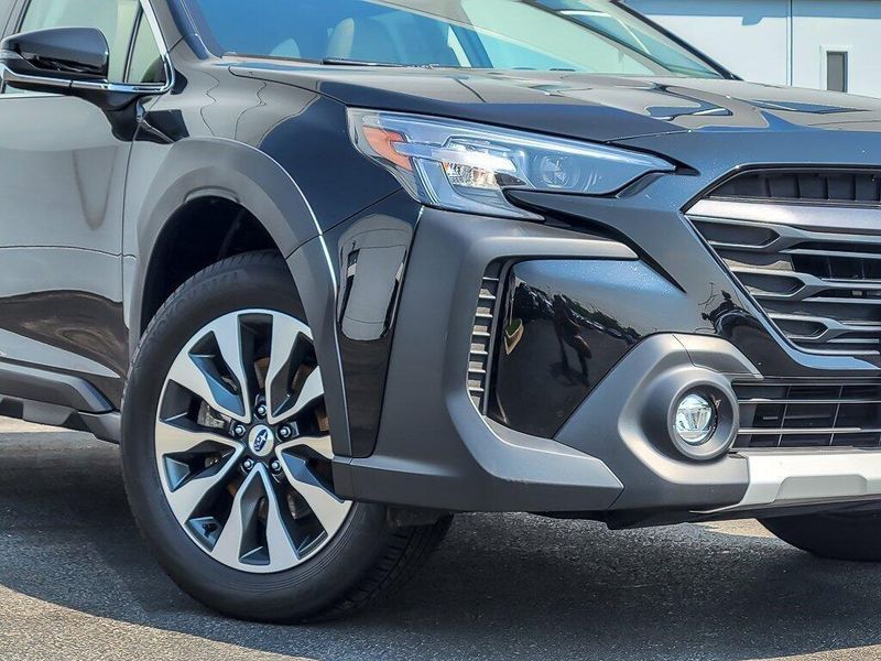 2023 Subaru Outback Limited photo 3