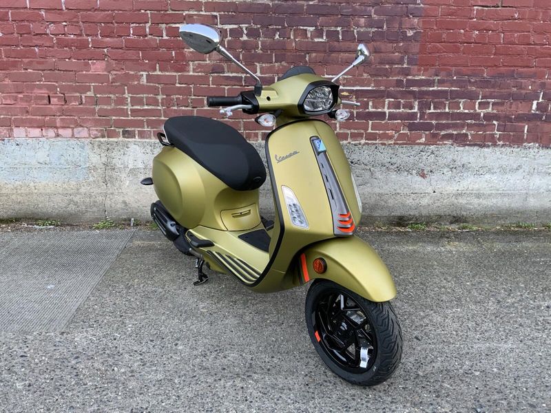 New 2024 Vespa SPRINT 150 SPORT 
