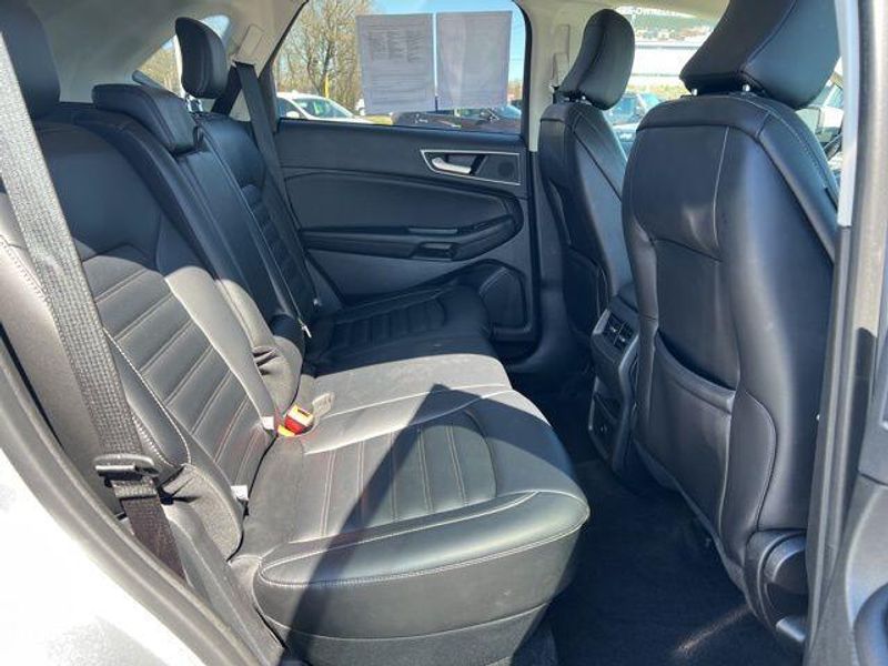 2024 Ford Edge SELImage 21