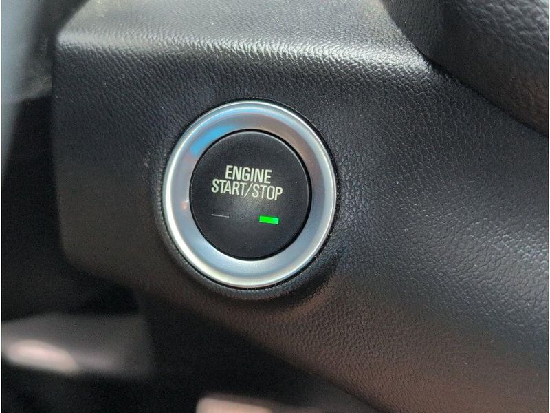 Used 2024 GMC Terrain SLEImage 19