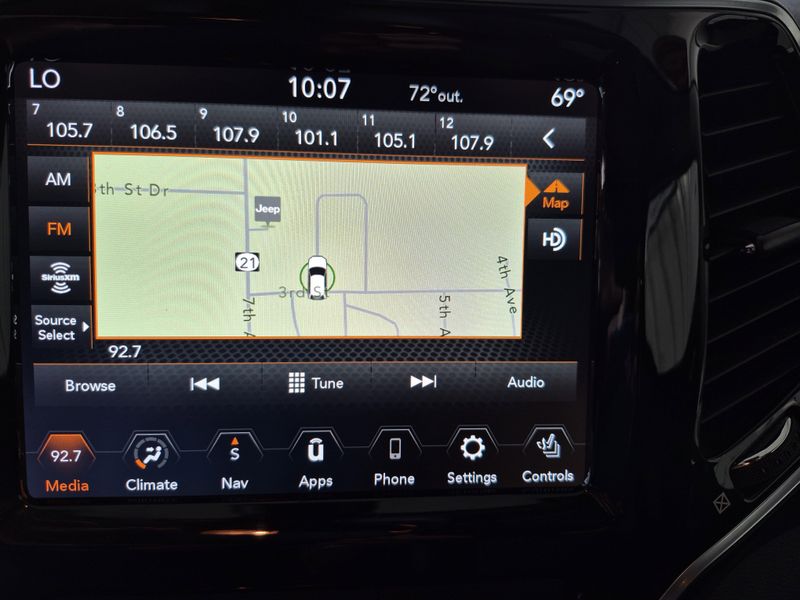 2019 Jeep Cherokee LimitedImage 28