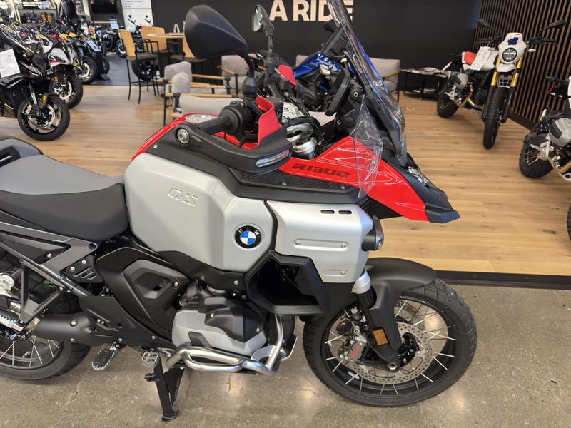 2025 BMW R 1300 GS Adventure - RACING RED