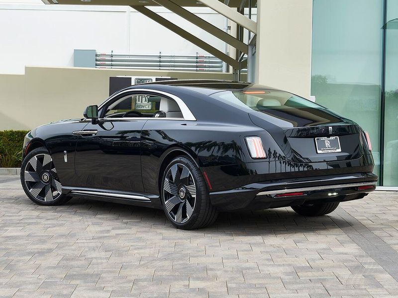 New 2026 Rolls-Royce Spectre Image 8