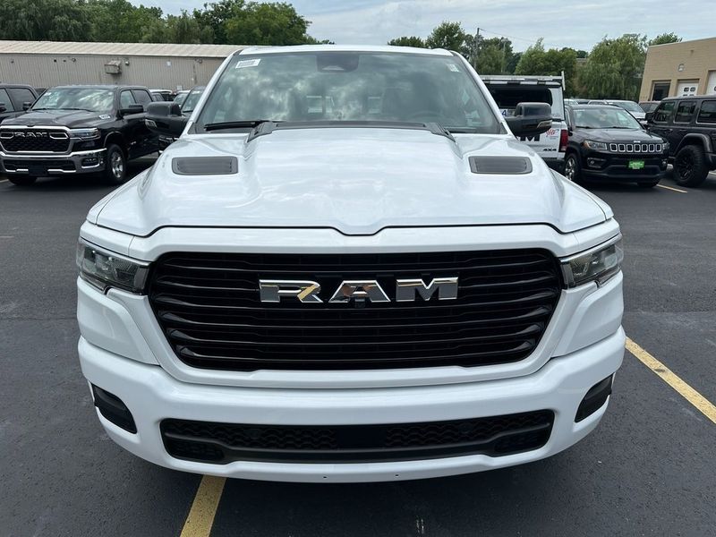 2025 RAM 1500 Laramie Crew Cab 4x4 5