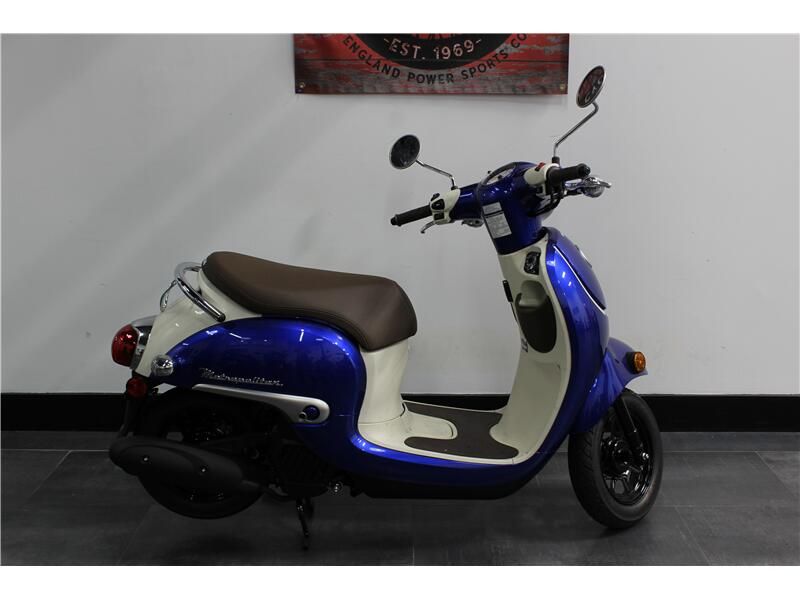 2009 Honda Metropolitan Image 1