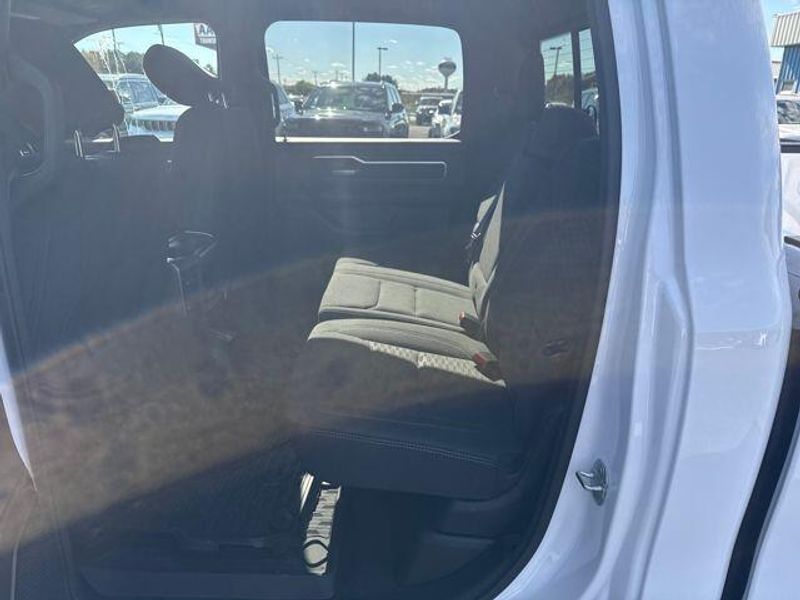 2026 RAM 1500 Big Horn Crew Cab 4x4 5'7' Box