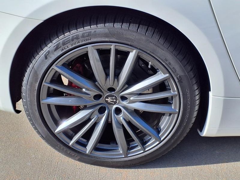 Used 2022 Maserati Quattroporte GTImage 13
