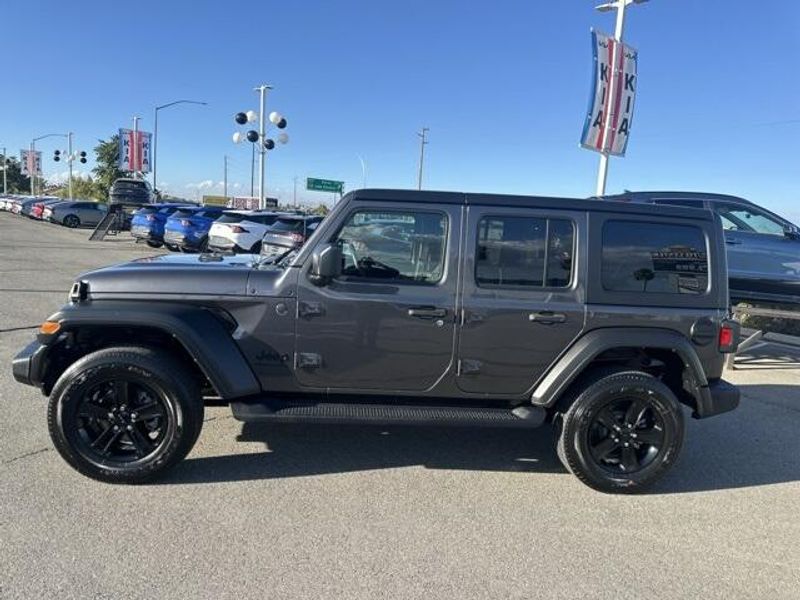 Used 2023 Jeep Wrangler SportImage 2