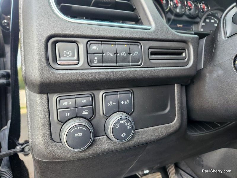 2021 Chevrolet Tahoe RSTImage 27