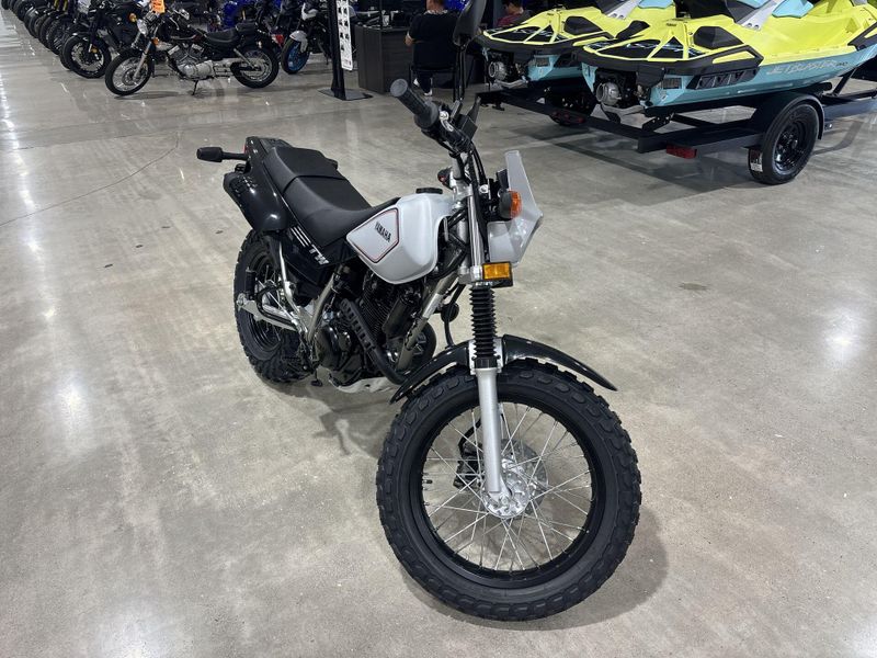 New 2027 Yamaha TW200 Image 11
