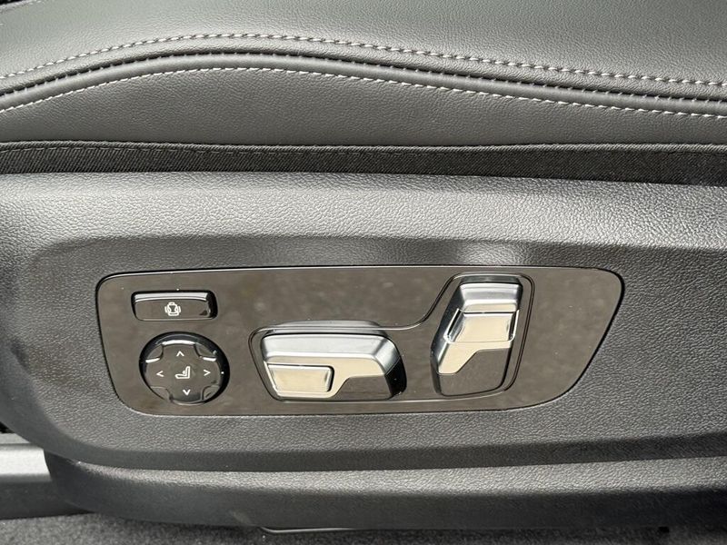 2026 BMW X7 xDrive40iImage 20