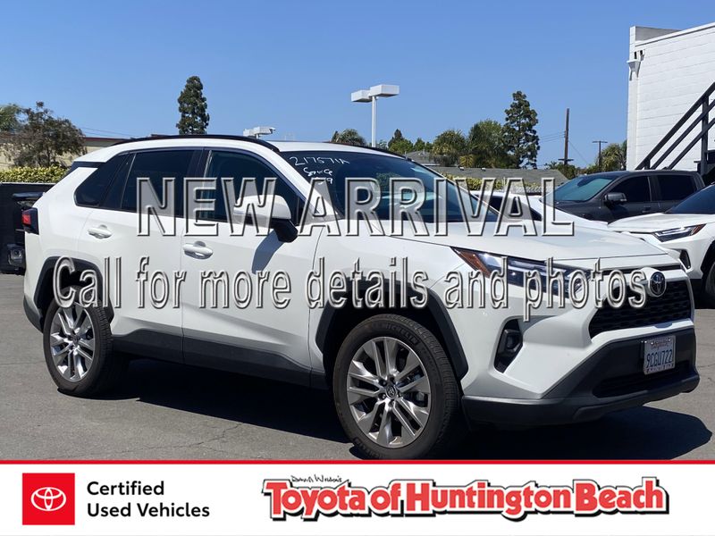 2022 Toyota RAV4 XLE PremiumImage 1