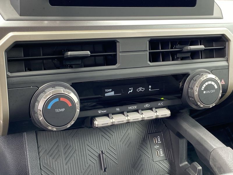2025 Toyota Tacoma SR5Image 22