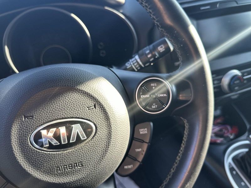 2019 Kia Soul +Image 21