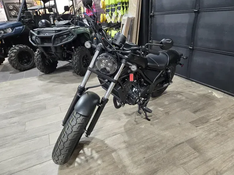 2025 Honda REBEL 300 MATTE BLACK METALLIC Image 7