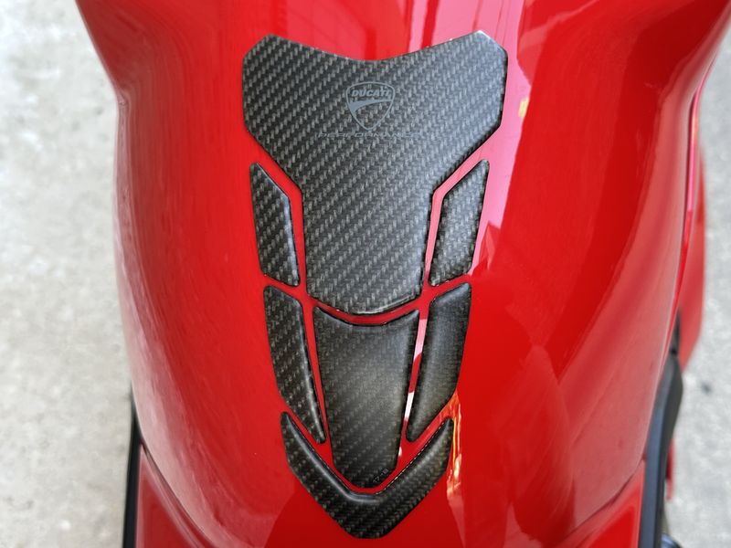 2018 Ducati Panigale V4 S  Image 18