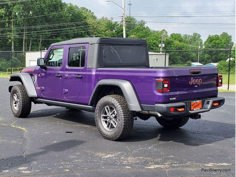New 2026 Jeep Gladiator Mojave 4x4