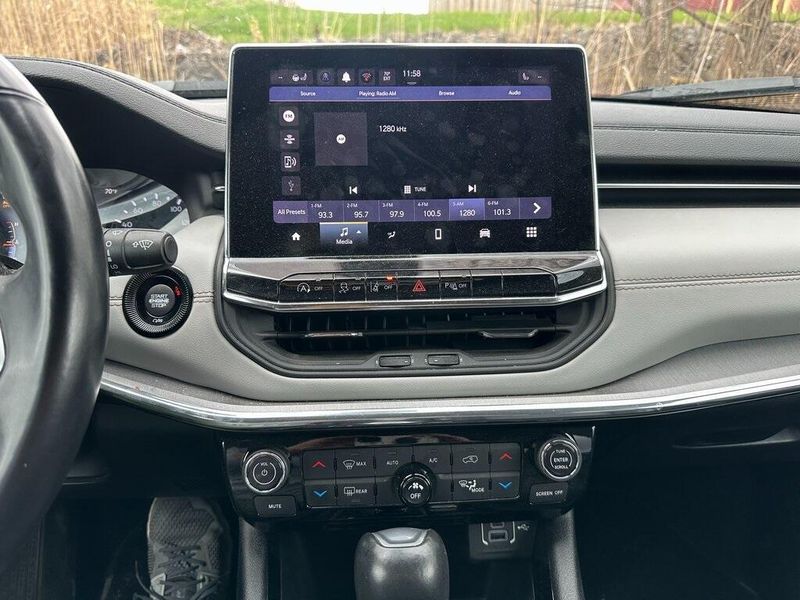 2022 Jeep Compass LimitedImage 7