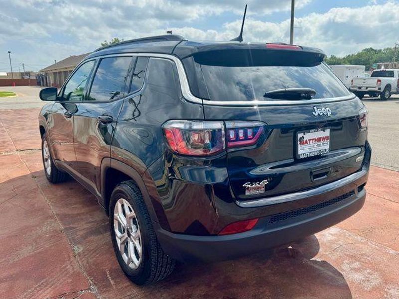 Used 2025 Jeep Compass LatitudeImage 7