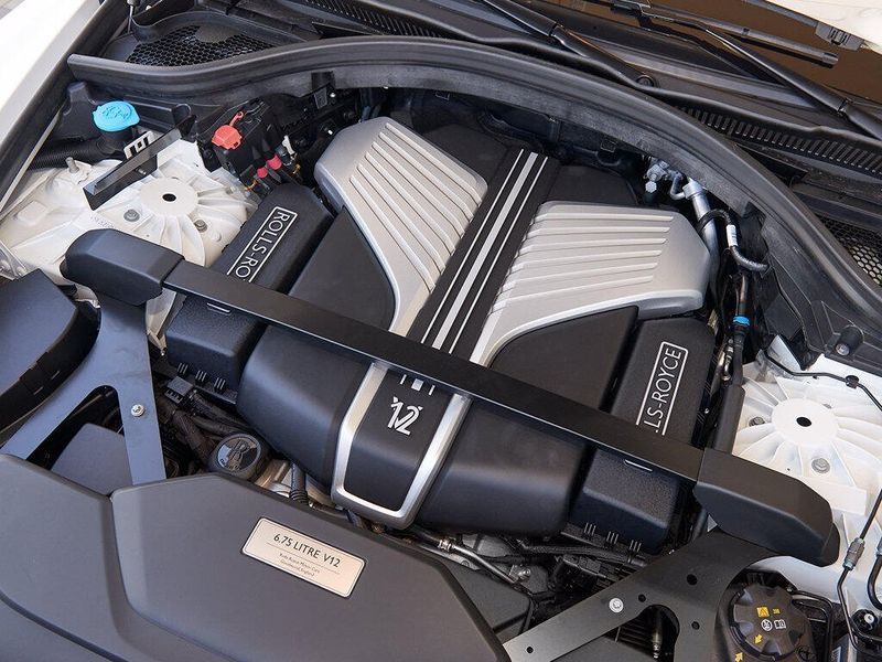 New 2027 Rolls-Royce Cullinan Image 22