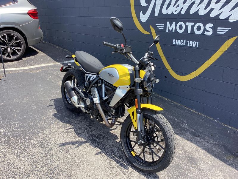 2025 Ducati SCR4AMBLER ICON 