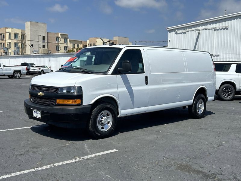 2023 Chevrolet Express Cargo Van Work VanImage 2