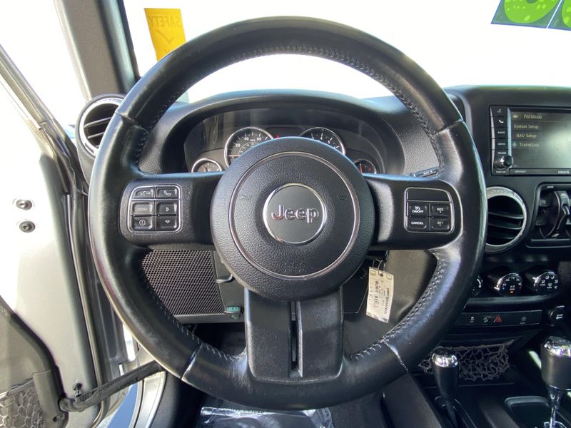 Used 2016 Jeep Wrangler Unlimited SaharaImage 25